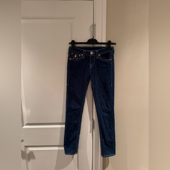 True Religion Women’s Skinny Jean in 2S Body Rise - Picture 2 of 5